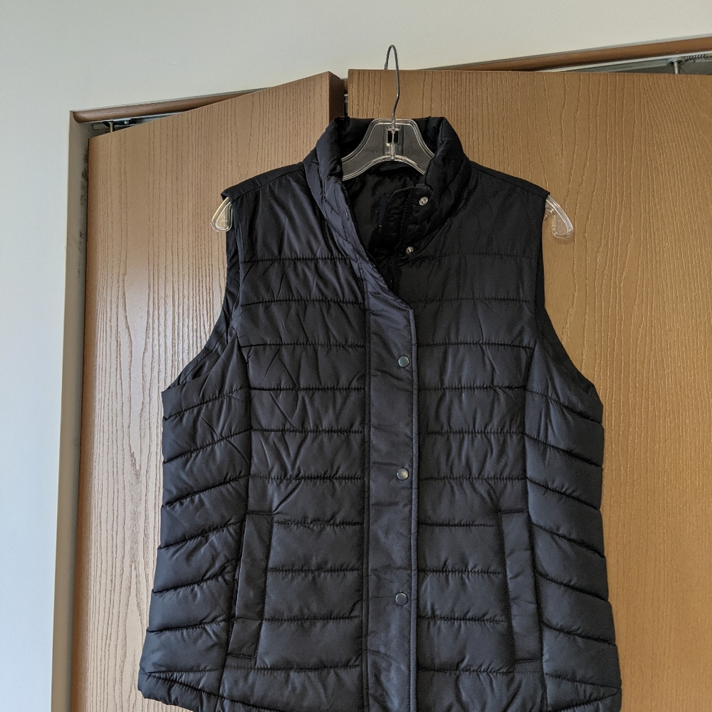 Gap puffy vest